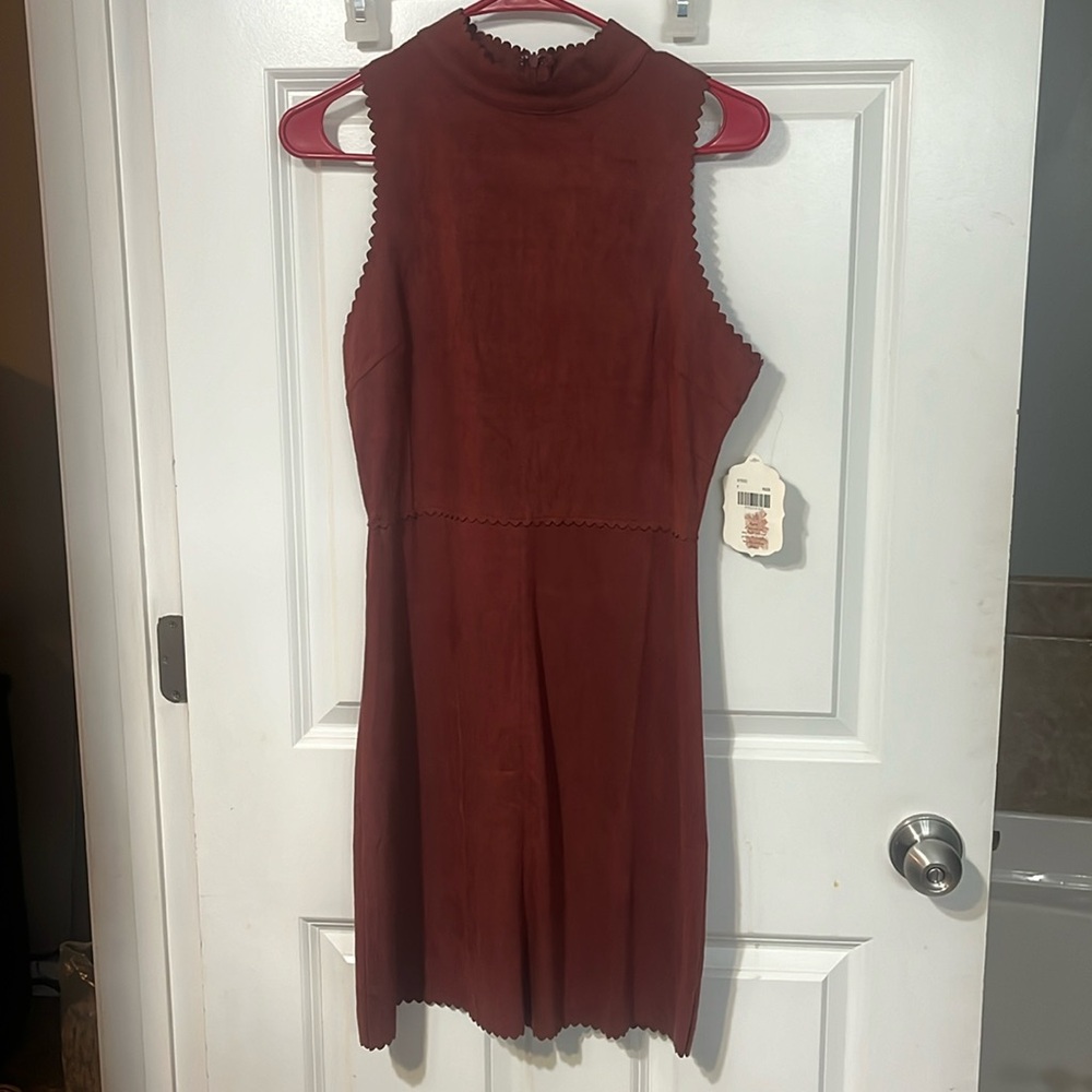 NWT maroon dress with scalloped edges
